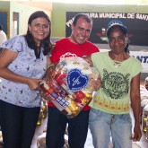 Santa Rosa do Tocantins, TO — Com esta campanha, que é permanente, a LBV uniu esforços com parceiros e com o povo brasileiro e vai beneficiar 50 mil famílias que vivem em situação de pobreza em todo o Brasil atendidas ao longo do ano pela Instituição e por organizações parceiras.
 
