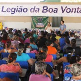 Rio Verde, GO — A Legião da Boa Vontade promove anualmente a Campanha Natal Permanente da LBV — Jesus, o Pão Nosso de cada dia!, com o objetivo de oferecer um Natal digno e feliz a milhares de famílias em situação de vulnerabilidade social. Por meio desta iniciativa solidaria, centenas de famílias de comunidades do interior do estado de Goiás, recebem a cesta de alimentos, contendo a certeza de um natal mais digno e feliz.
