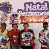 Rio Verde, GO — Com o sorriso no rosto, famílias agradecem o presente da LBV!
