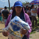 Monte Alegre, SE — A Campanha de Natal da LBV beneficiou famílias que residem nas comunidades Lagoa das Areias e Monte Santo 1 e 2, no interior do Sergipe. Graças à sua doação, essas pessoas terão um Natal mais digno e feliz!