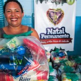 Uchoa, SP — “Essa cesta, não só para mim, significa que nunca podemos perder a esperança de dias melhores. Agradeço a Deus, a todos os colaboradores e à LBV por tornar meu Natal muito especial. Obrigada a todos!”, destacou a senhora Rosana Lepoldino.

 
