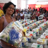 São Vicente, SP — Com a imprescindível ajuda do povo brasileiro, a Entidade proporcionará a centenas de pessoas do município um Natal mais farto.
