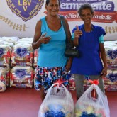 Goiânia, GO — O sorriso no rosto de quem recebe a certeza de um natal mais digno e feliz, revela a importância do seu apoio. É a LBV chegando a quem mais precisa =)
