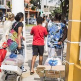 São Paulo, SP - Em um período de desafio econômico que o Brasil vive, a solidariedade ainda está no coração das pessoas. Ao doar para a LBV, a sua contribuição ajuda a mudar a realidade de muitas famílias neste natal. A você, o nosso muito obrigado!
