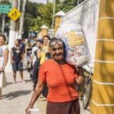 São Paulo, SP - Com esta campanha, que é permanente, a LBV uniu esforços com parceiros e com o povo brasileiro e vai beneficiar 50 mil famílias que vivem em situação de pobreza em todo o Brasil atendidas ao longo do ano pela Instituição e por organizações parceiras.
