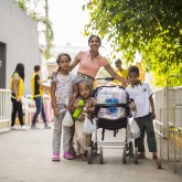 São Paulo, SP - Em um período de desafio econômico que o Brasil vive, a solidariedade ainda está no coração das pessoas. Ao doar para a LBV, a sua contribuição ajuda a mudar a realidade de muitas famílias neste natal. A você, o nosso muito obrigado!
