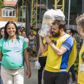 São Paulo, SP - A Legião da Boa Vontade contou com o apoio valoroso de voluntários para a entrega das cestas de alimentos para as famílias em situação de risco social.

 
