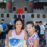 Guarulhos, SP —  A importância de receber a cesta de alimentos é expressa no sorriso de cada pessoa beneficiada pela campanha.
