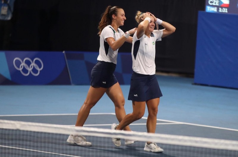 Bronze nos Jogos Olímpicos de Tóquio: Laura Pigossi e Luisa